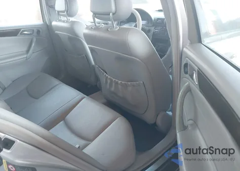 2003 Mercedes-Benz C 240 z USA, uszkodzony, nr VIN WDBRF61J53F422376